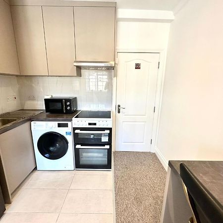 Spectacular Modern, Private Apartment,15 Mins To Central London Hendon Zewnętrze zdjęcie