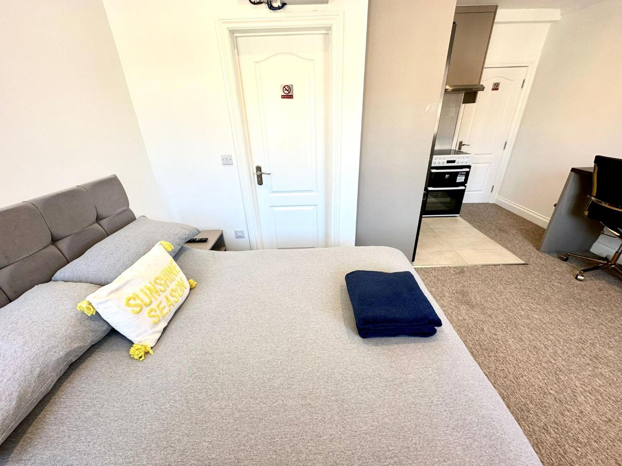 Spectacular Modern, Private Apartment,15 Mins To Central London Hendon Zewnętrze zdjęcie