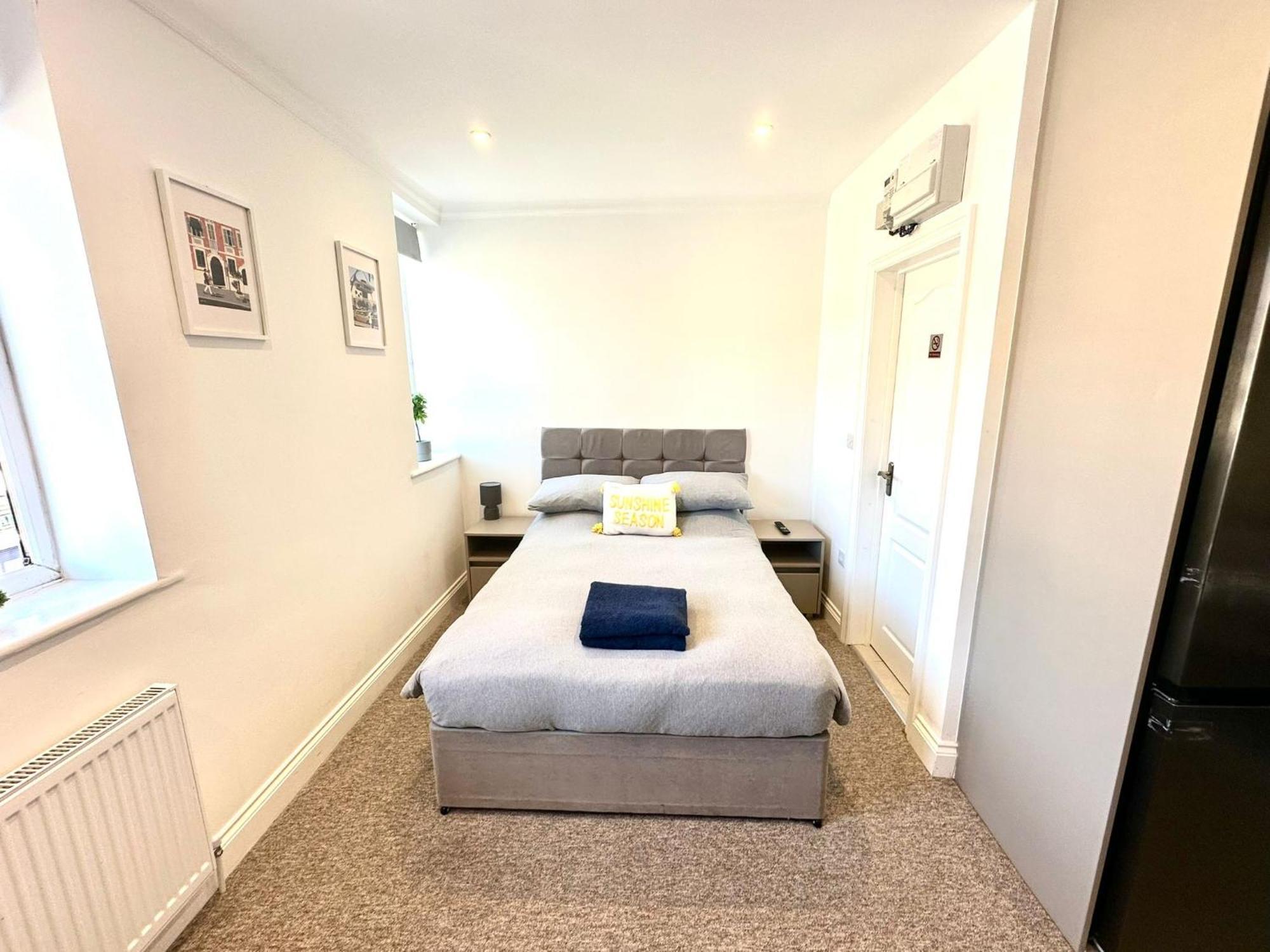 Spectacular Modern, Private Apartment,15 Mins To Central London Hendon Zewnętrze zdjęcie