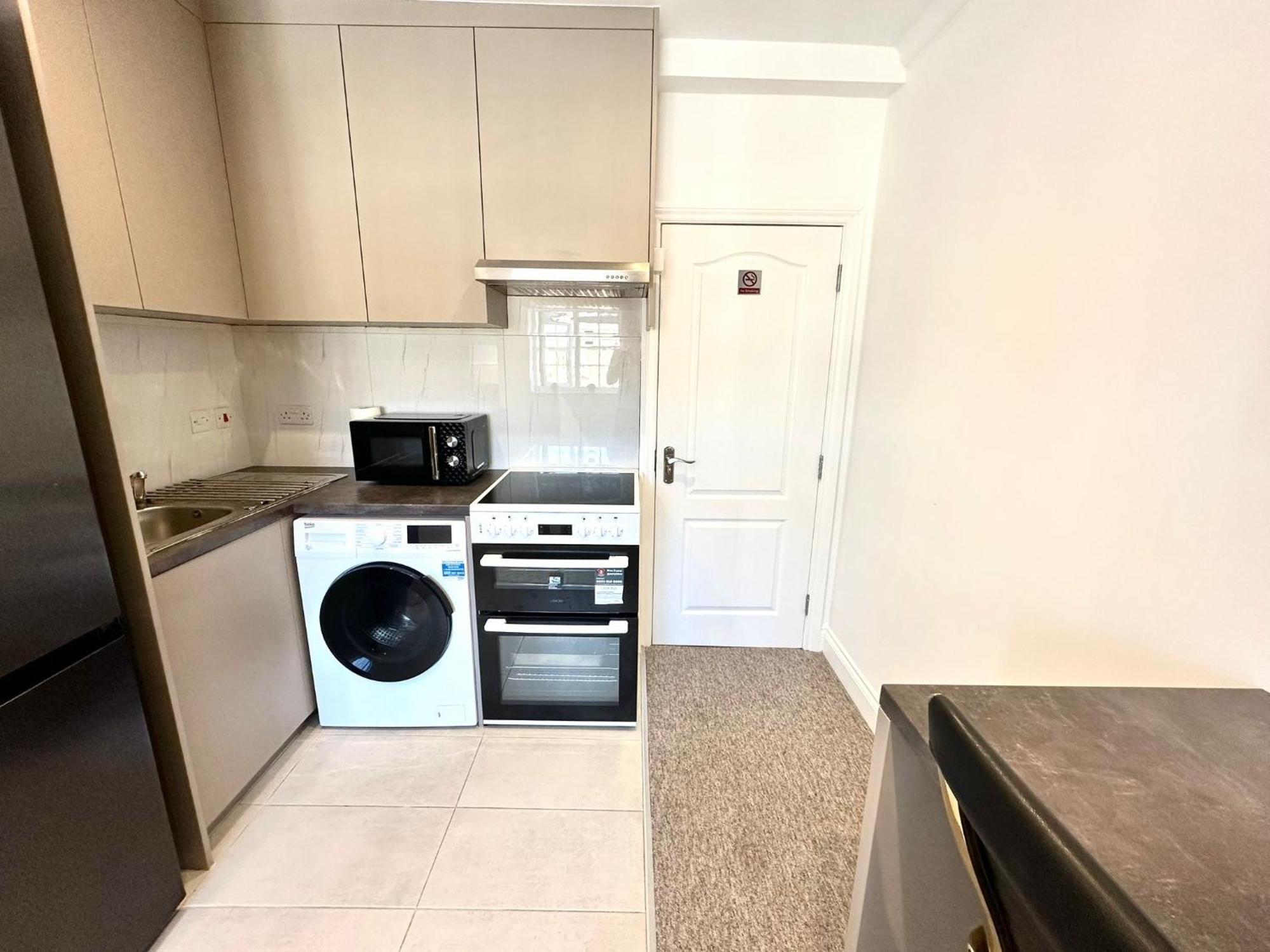 Spectacular Modern, Private Apartment,15 Mins To Central London Hendon Zewnętrze zdjęcie